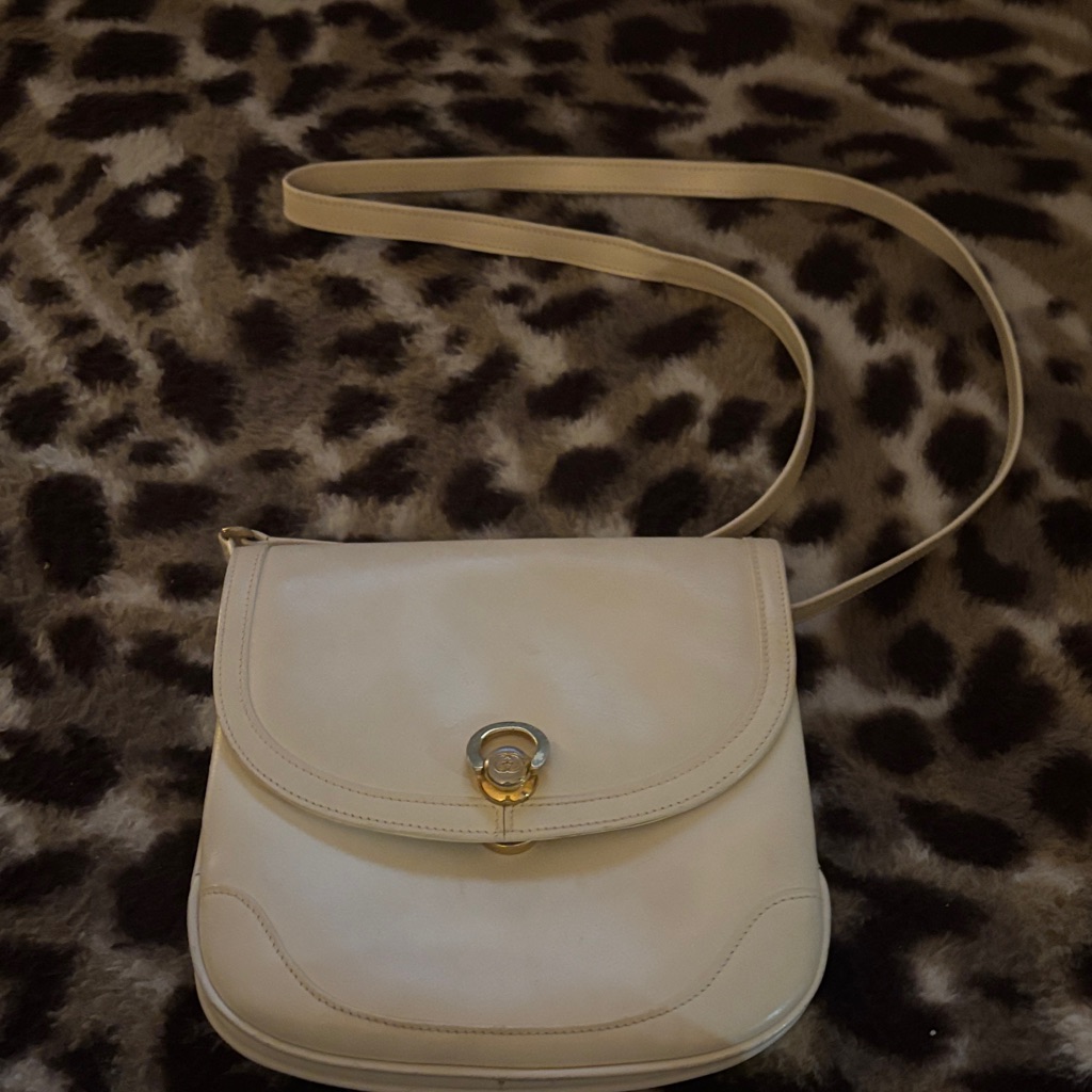 Gucci Vintage Cream Crossbody With Removable Strap